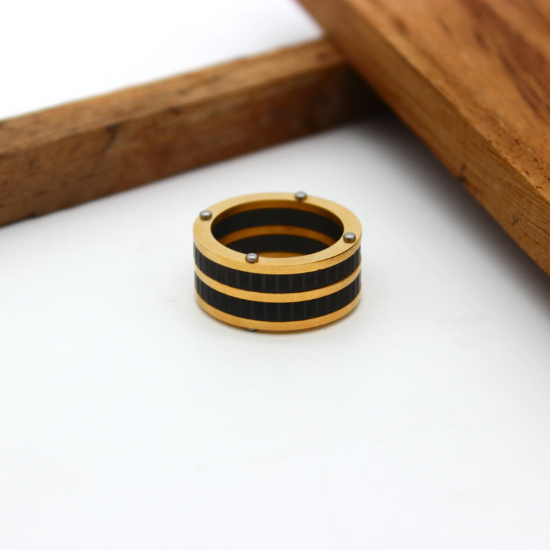 Luxe - Black and Gold Unisex Band Ring