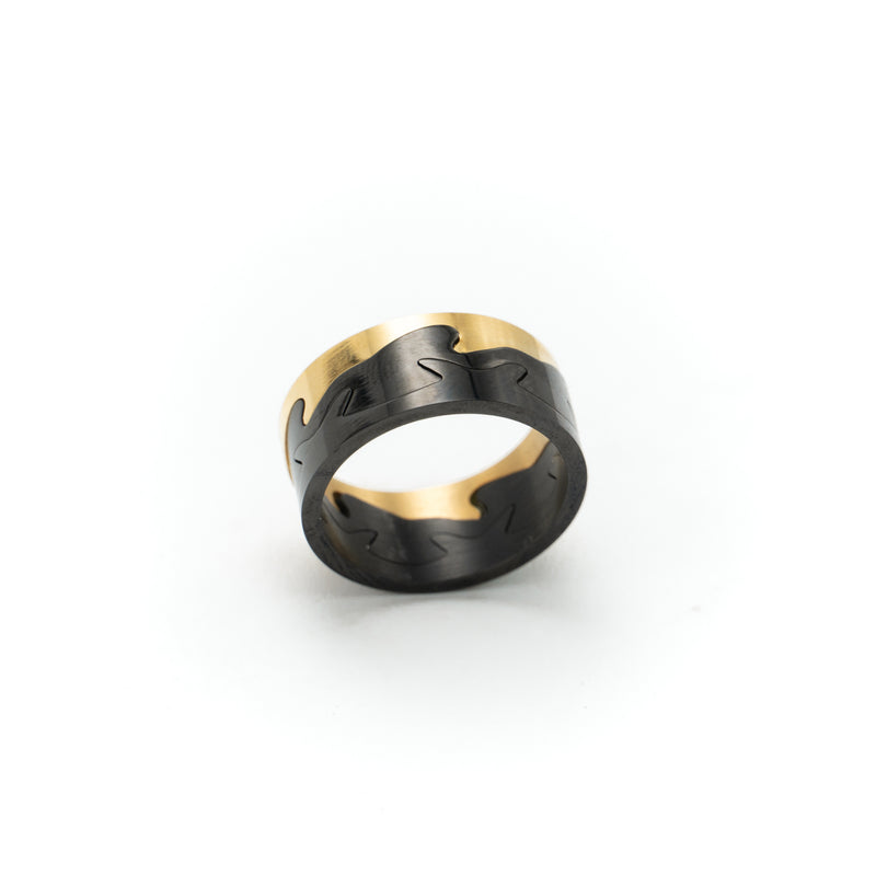 Black and Gold Waves Unisex Ring