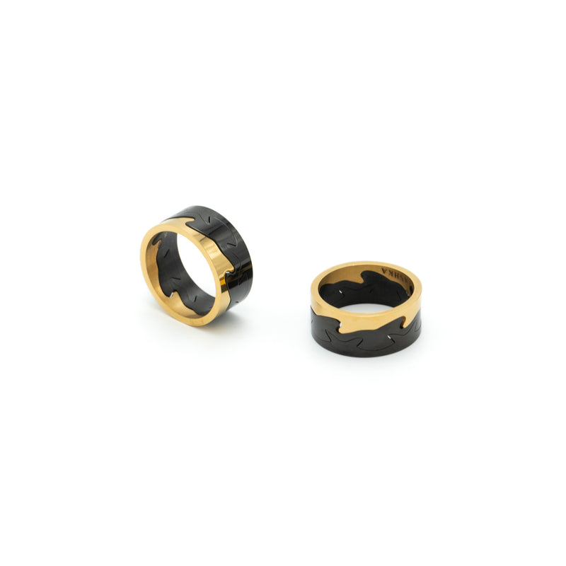 Black and Gold Waves Unisex Ring