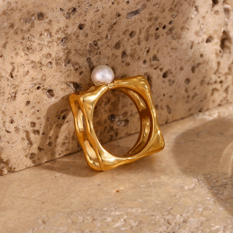 Aphrodite Pearl Ring