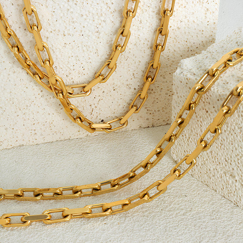 Bold Links Unisex Chain Necklace