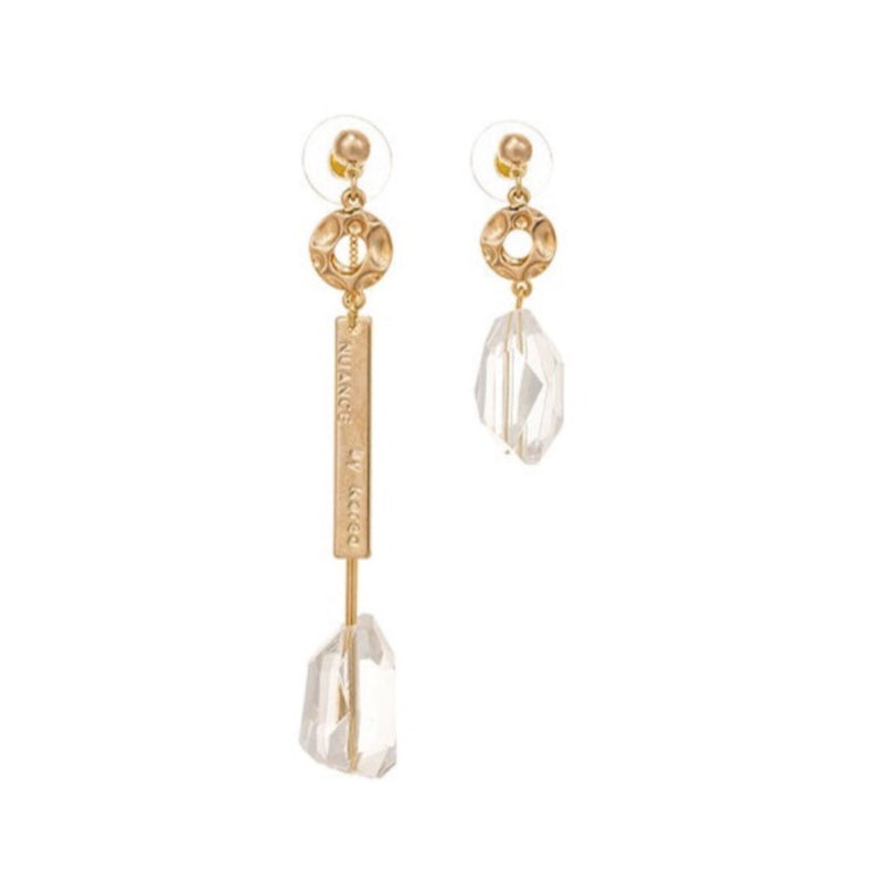 Golden pair of mismatched drop earrings by FASHKA