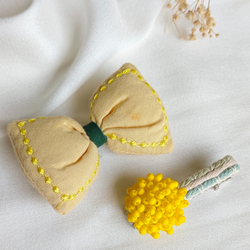 Incredible Yellows Hair Clips. Set of 2.