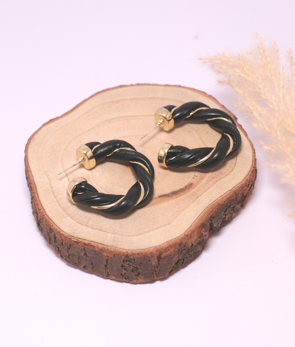 Knot Me Classic Hoop Earrings